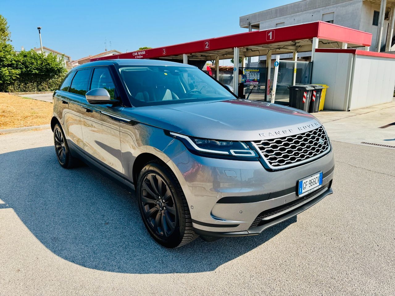 RANGE ROVER VELAR S 2.0D - Samsaru's Car Outlet