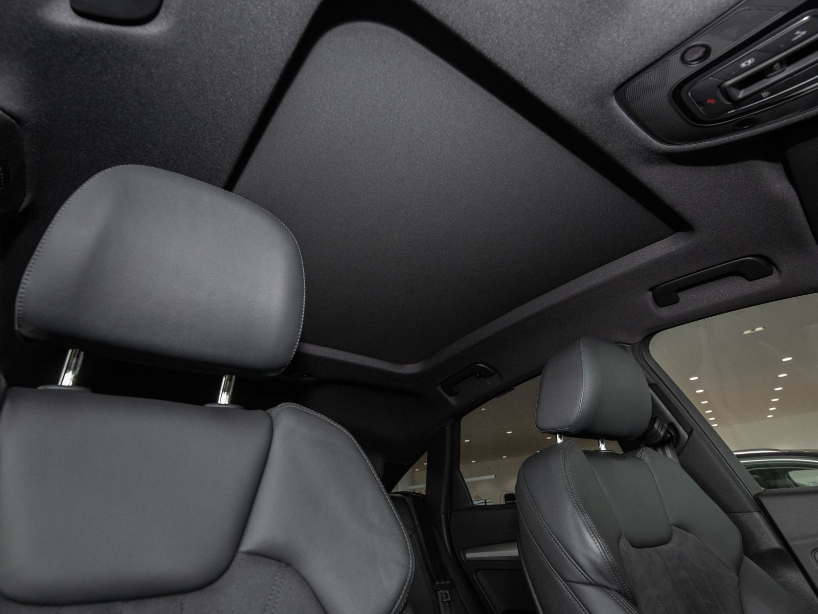 Audi Q5 Sportback 40 TDI quattro S-line - Samsaru's Car Outlet