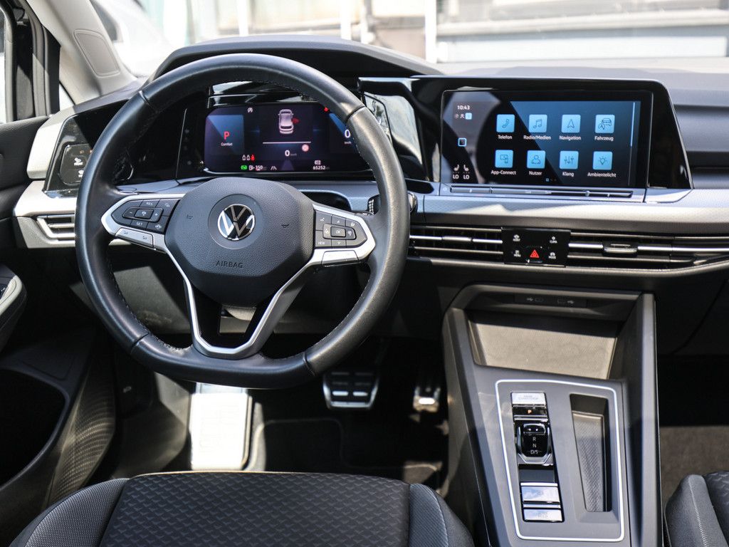 Volkswagen Golf VIII ACTIVE 2.0 l DSG - Samsaru's Car Outlet