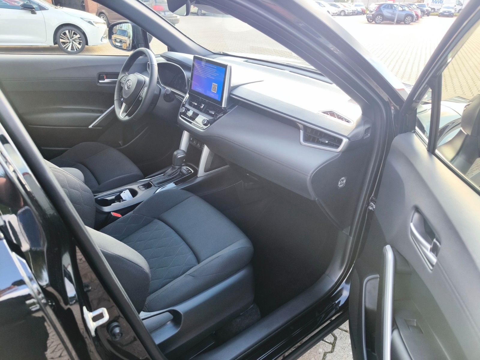 Toyota Corolla Cross Hybrid FWD Team Deutschland