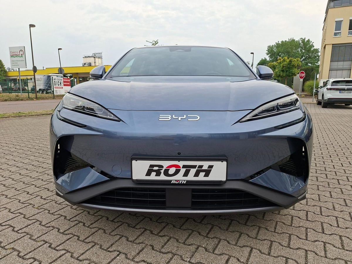 BYD Sealion 7