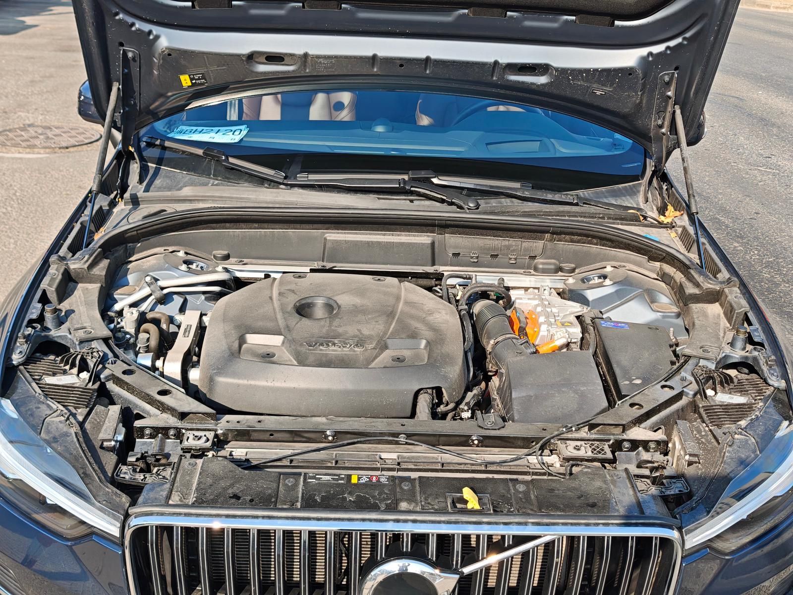 Volvo T8 Ultimate Bright Recharge Plug-In Hybrid AWD