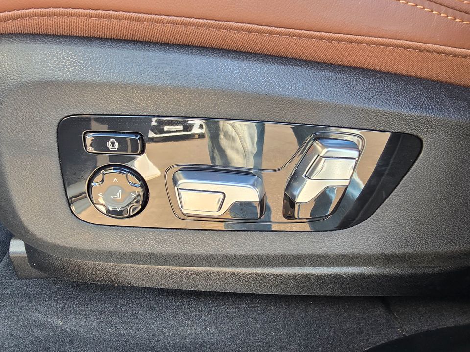 BMW X5 xDrive50e M Sportpaket*Pano*AHK*adapLED*DAPro