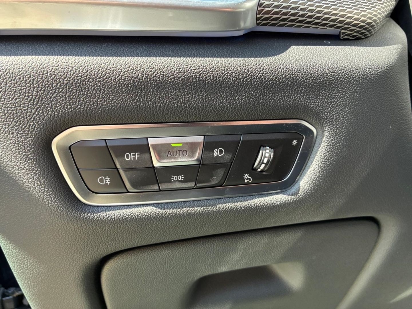 BMW X5 XDRIVE45E M SPORT PAKET HuD MASSAGE LASER AHK