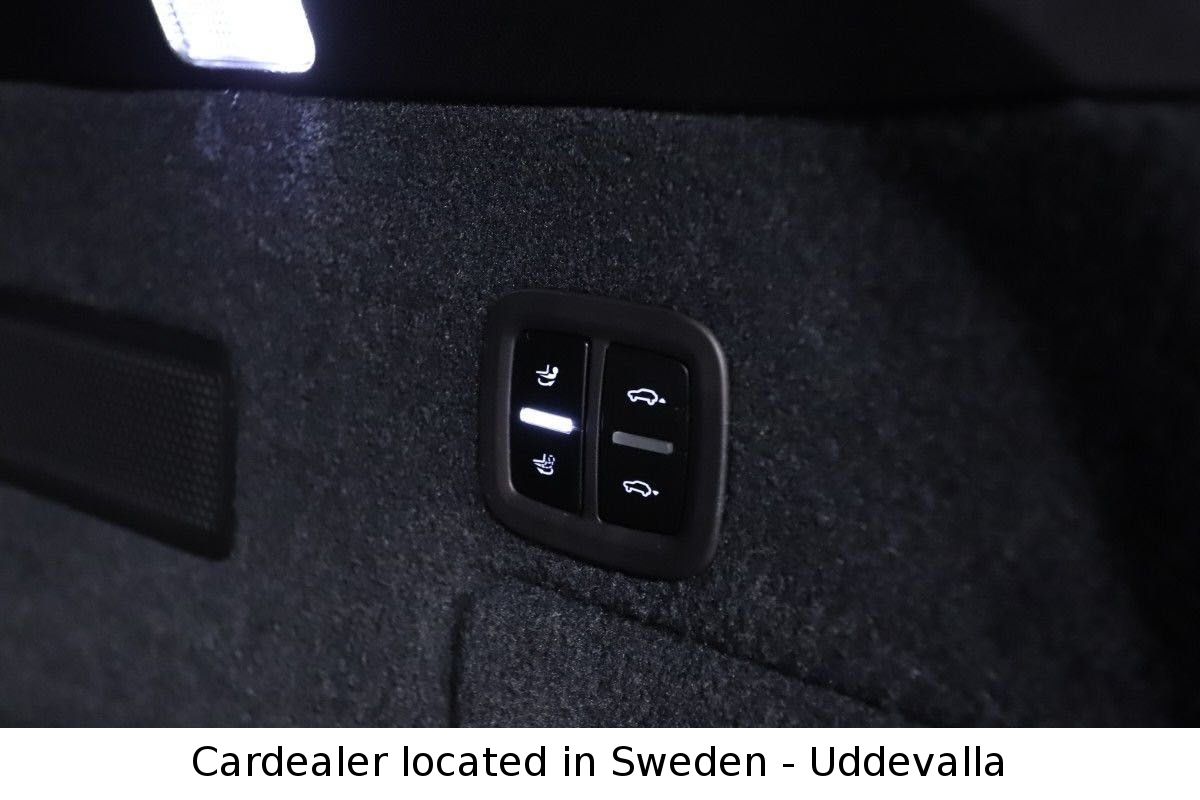 Porsche Cayenne E-Hybrid 470HP PANO 22" PASS-DISPLAY VAT