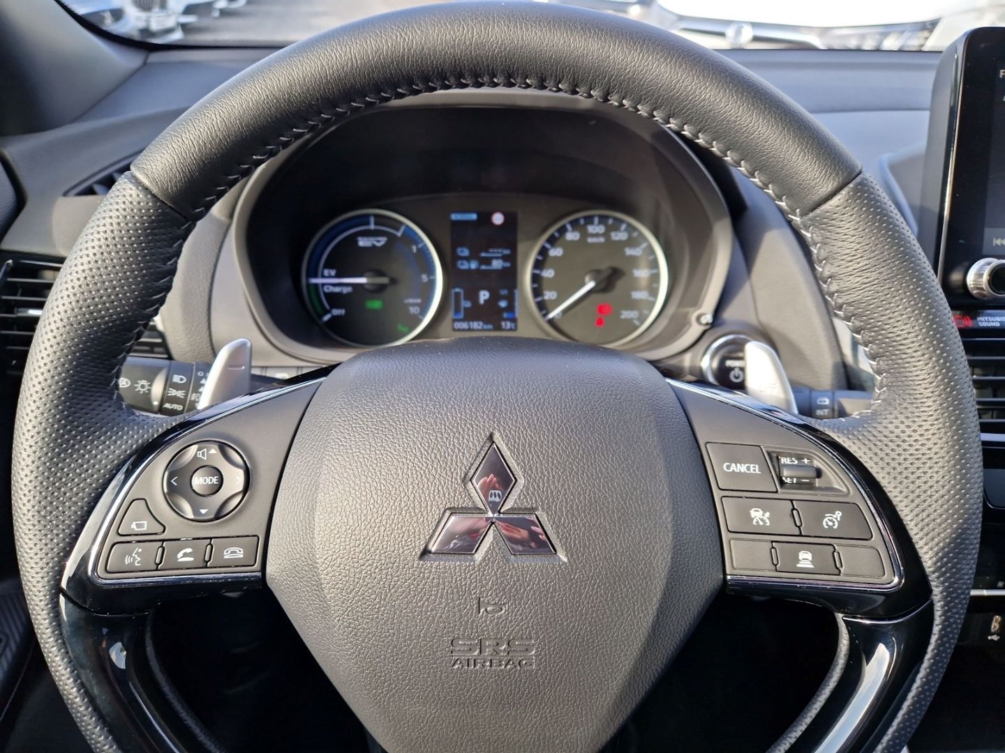 Mitsubishi Eclipse Cross Plug-In Hybrid Select Black Garant