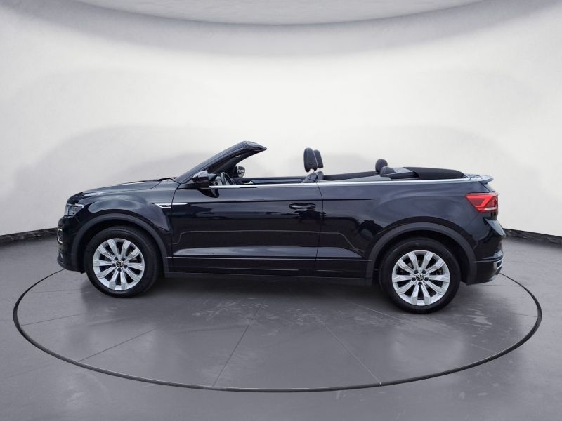 Volkswagen T-Roc 1.5 TSI R-Line - Samsaru's Car Outlet