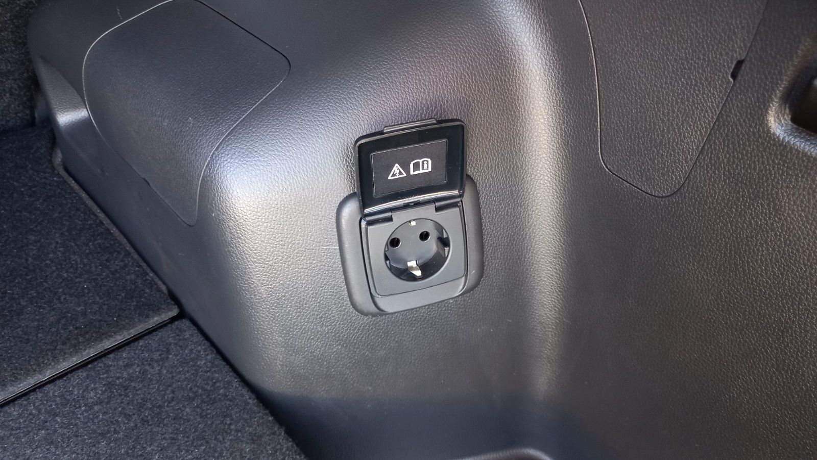 Mitsubishi Eclipse Cross PHEV Select  /20"/Kamera/AHK/Navi/