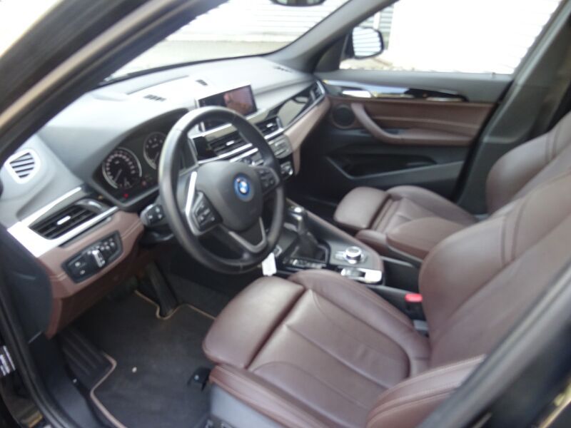 BMW X1 xDrive25e Sport Line - Samsaru's Car Outlet