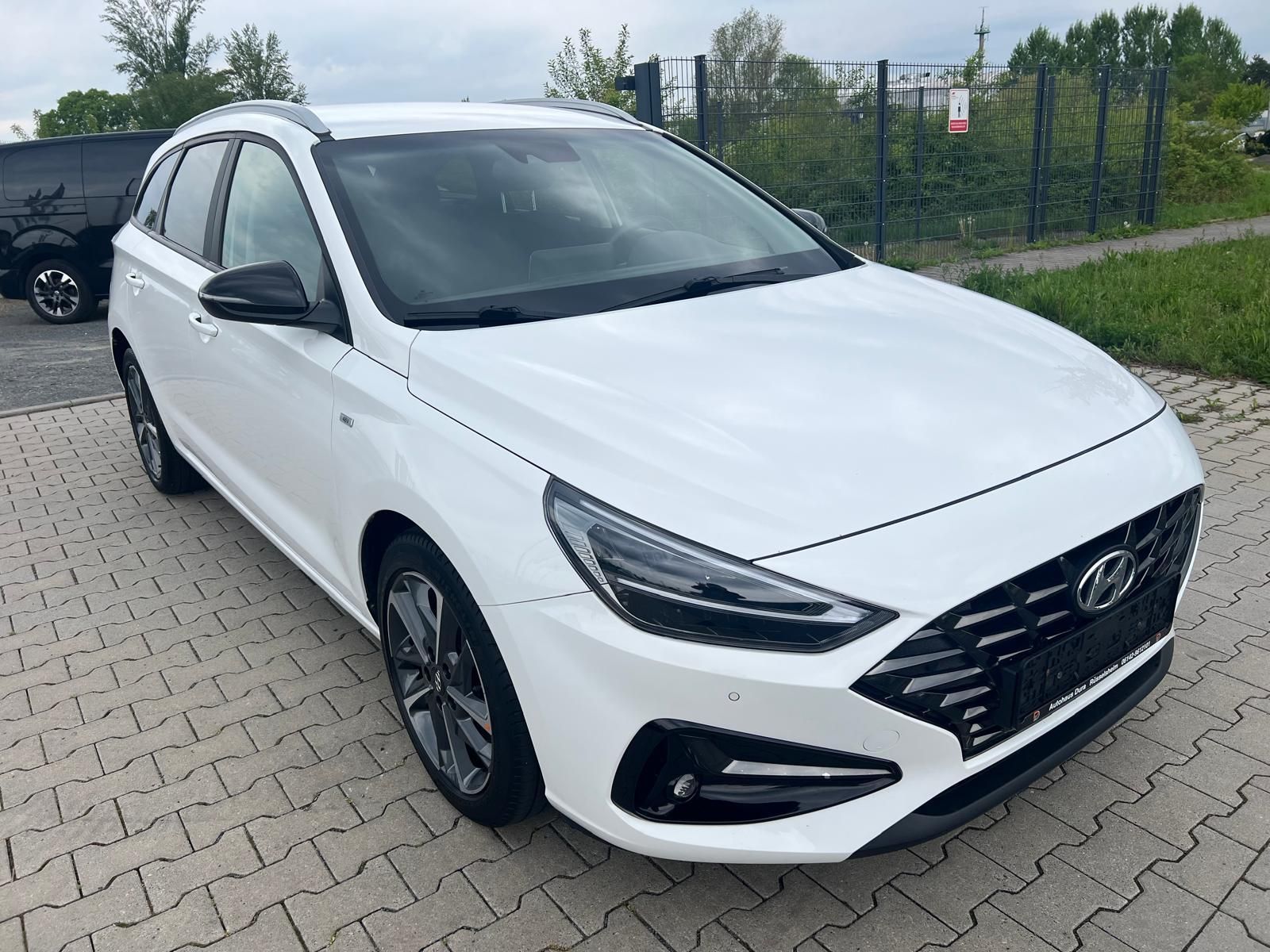 Hyundai i30 1.5 T-GDI Edition 30+ Mild-Hybrid Aut. - Samsaru's Car Outlet