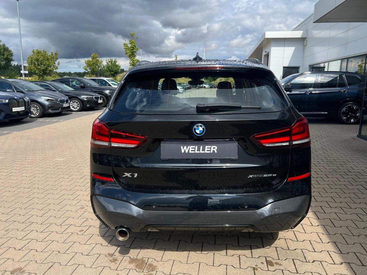 BMW X1 xDrive25e M-Sport - Samsaru's Car Outlet