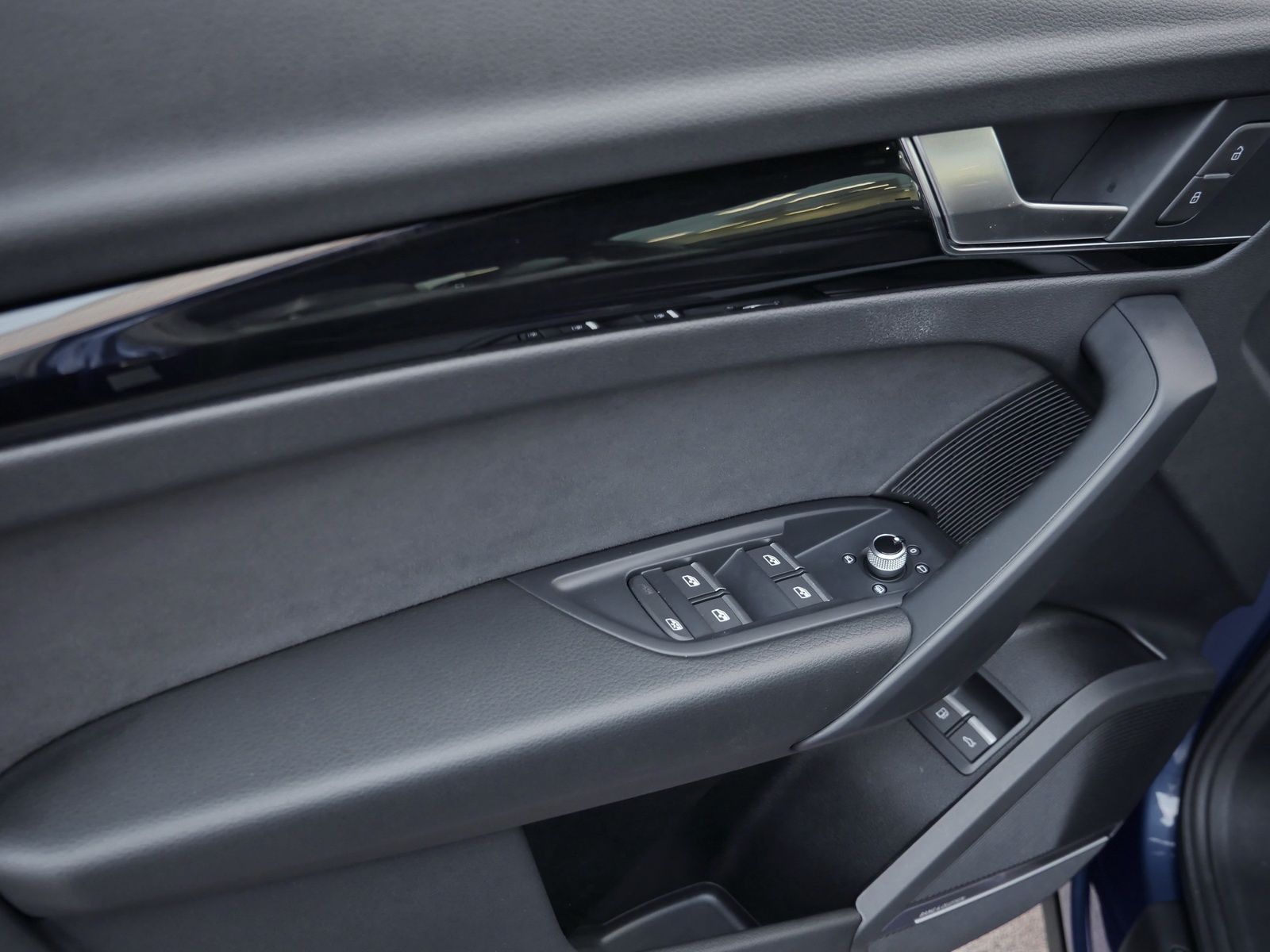 Audi Q5 Sportback 55 TFSIe qu. S line - Samsaru's Car Outlet