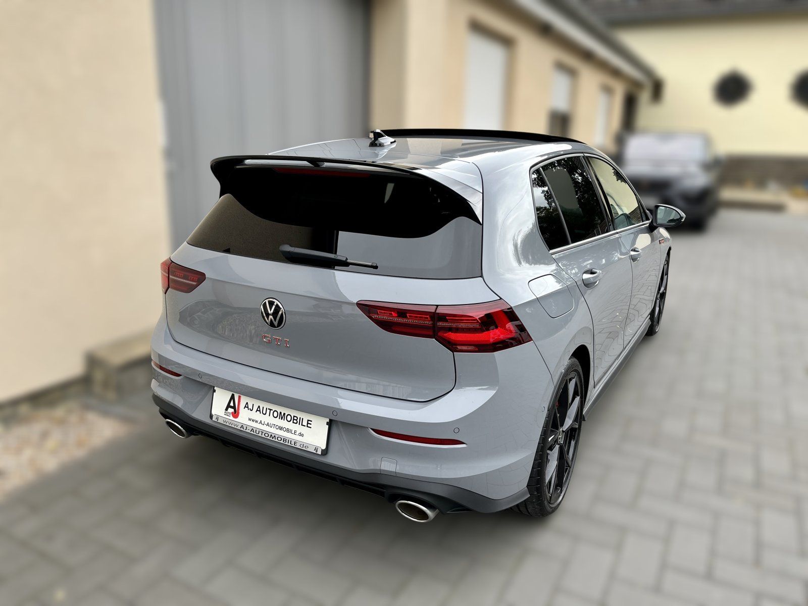 Volkswagen Golf 8 VIII GTI Clubsport - Samsaru's Car Outlet