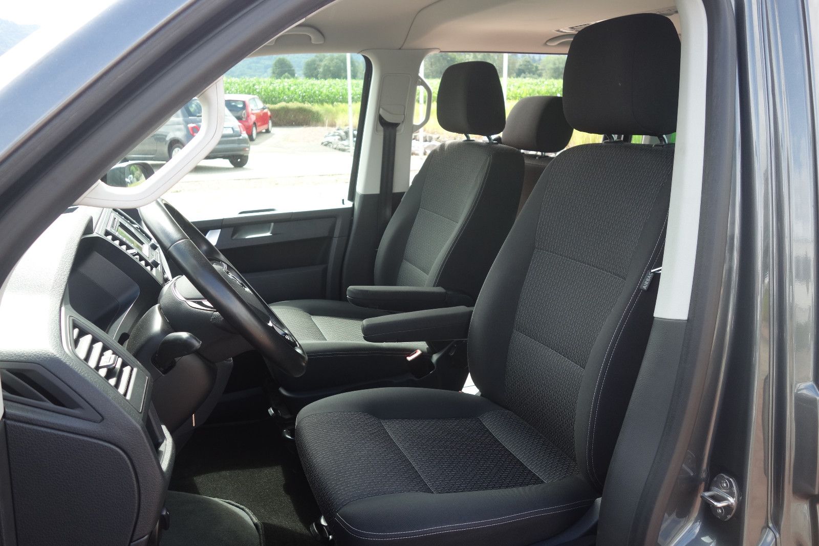 Volkswagen T6 Multivan - Samsaru's Car Outlet