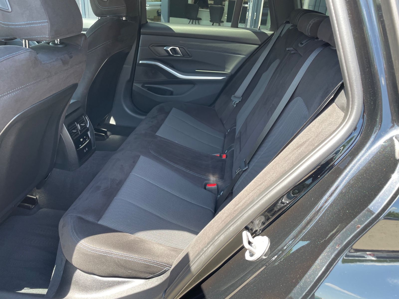 BMW 320i Aut. Touring M Sport/AHK/Head-Up/Adapt.LED
