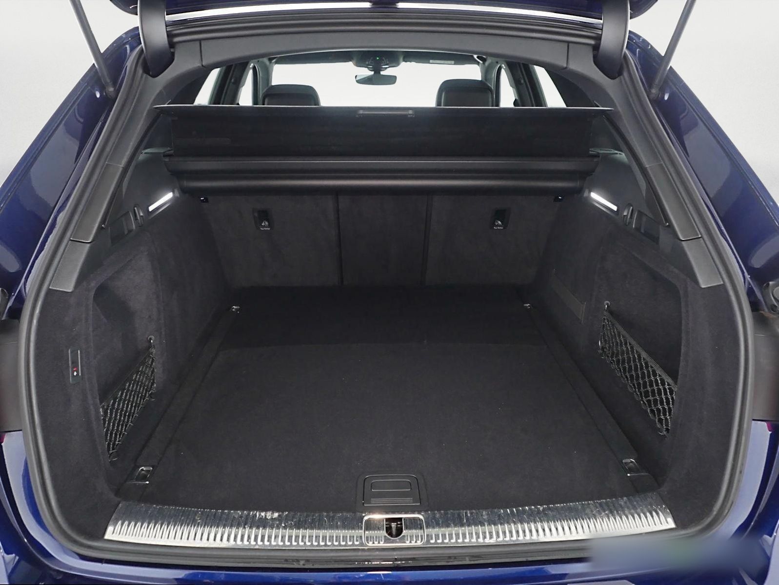 Audi A4 Avant 35 TDI S tronic - Samsaru's Car Outlet
