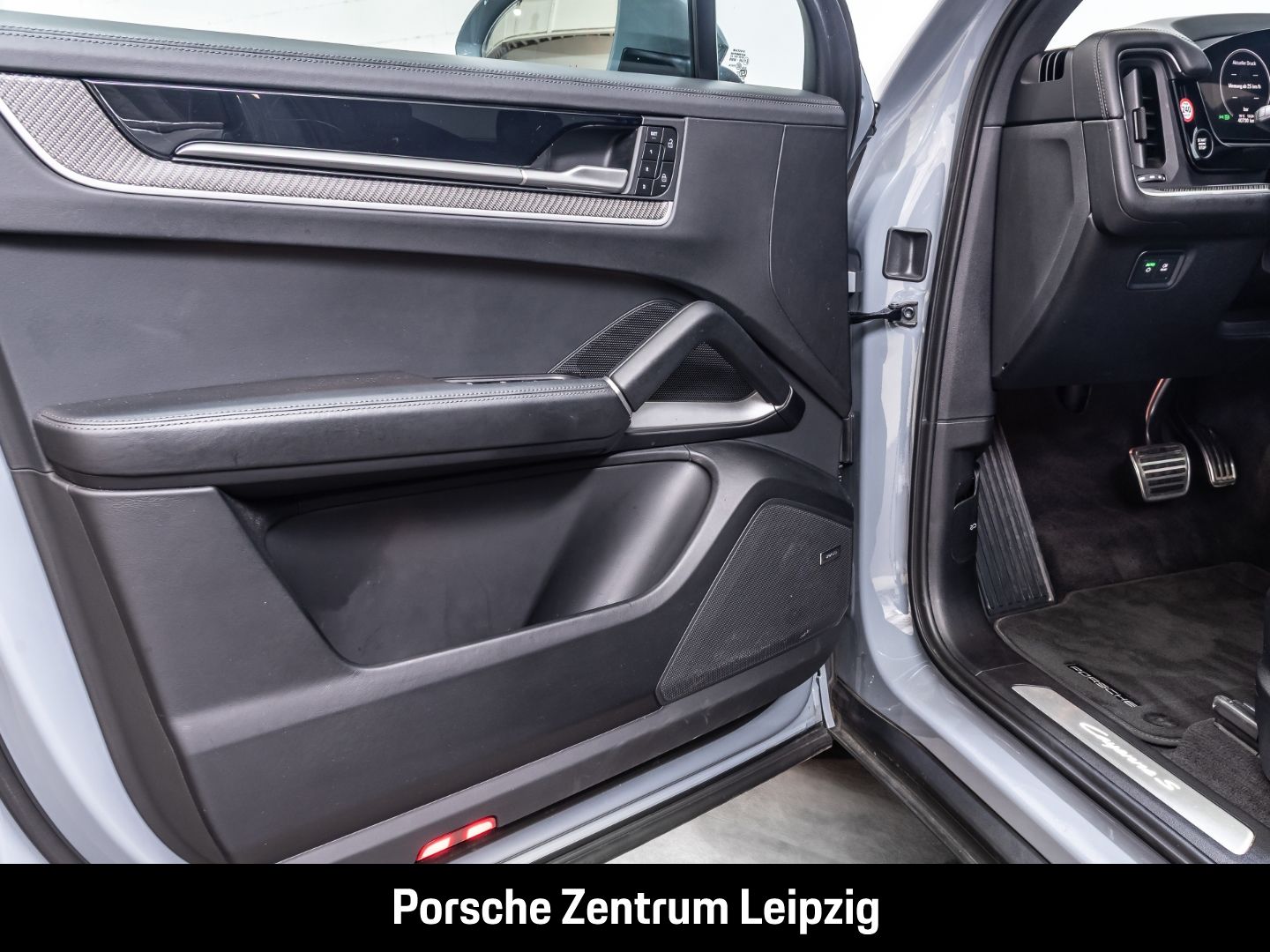 Porsche Cayenne S E-Hybrid HA-Lenkung InnoDrive Head-Up