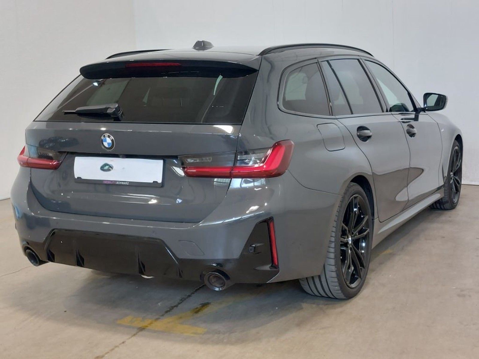 BMW 320d xDrive M Sport - Samsaru's Car Outlet