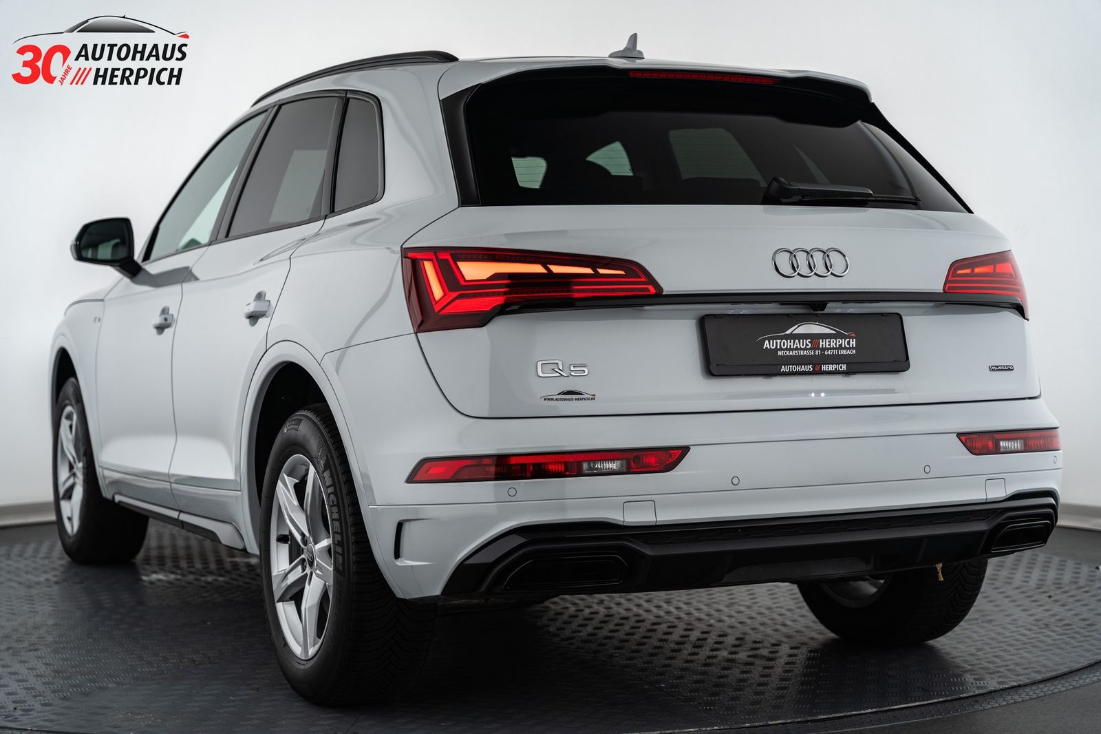 Audi Q5 40 TDI quattro S-Line RFK SHZ DAB NAVI AHK LE