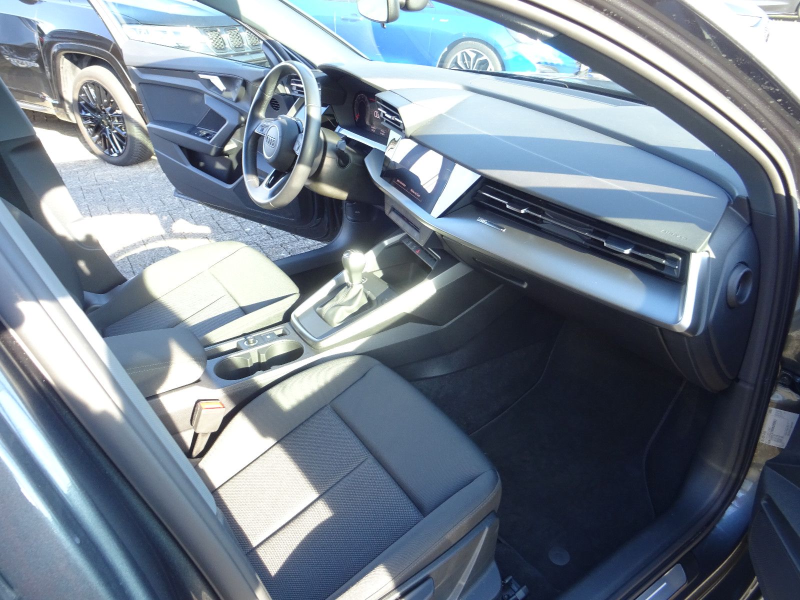 Audi A3 Sportback 30 TFSI S line - Samsaru's Car Outlet