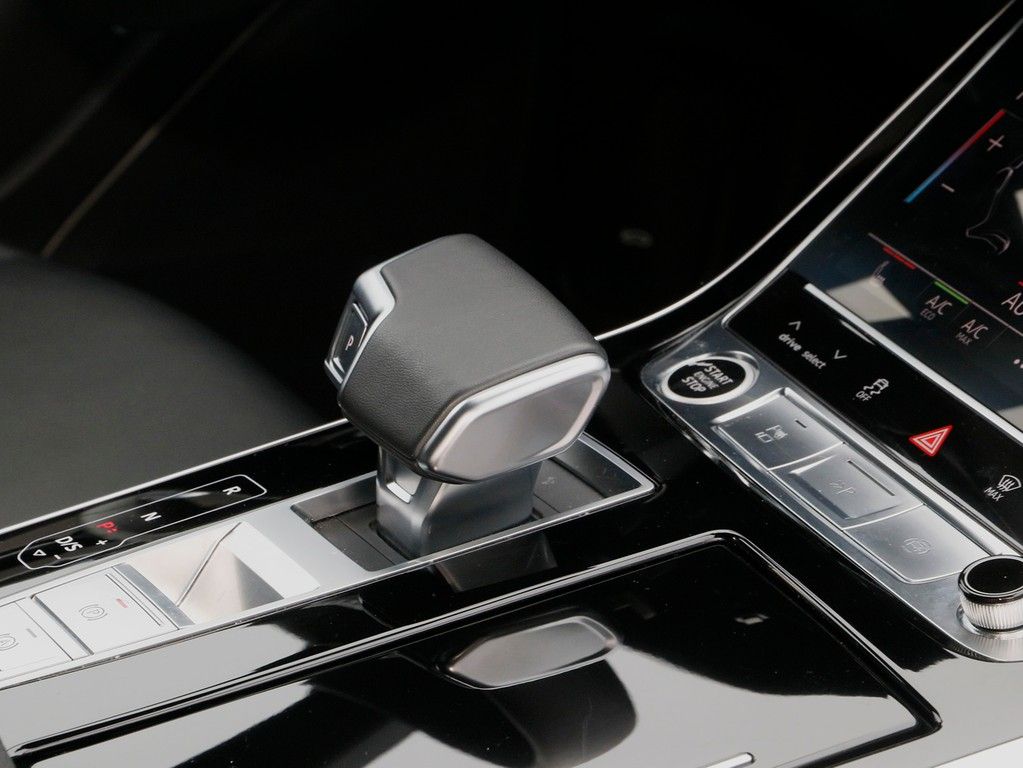Audi Q7 50 TDI quattro Leder S lineAHK UPE 104 T