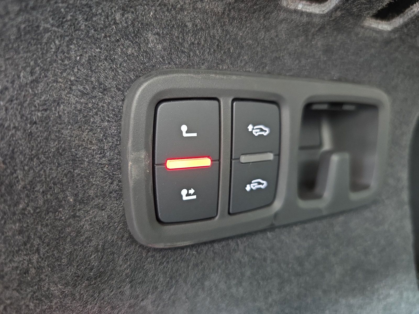 Audi RS Q8 AHK PANO KERAMIK LEDER UPE 175T