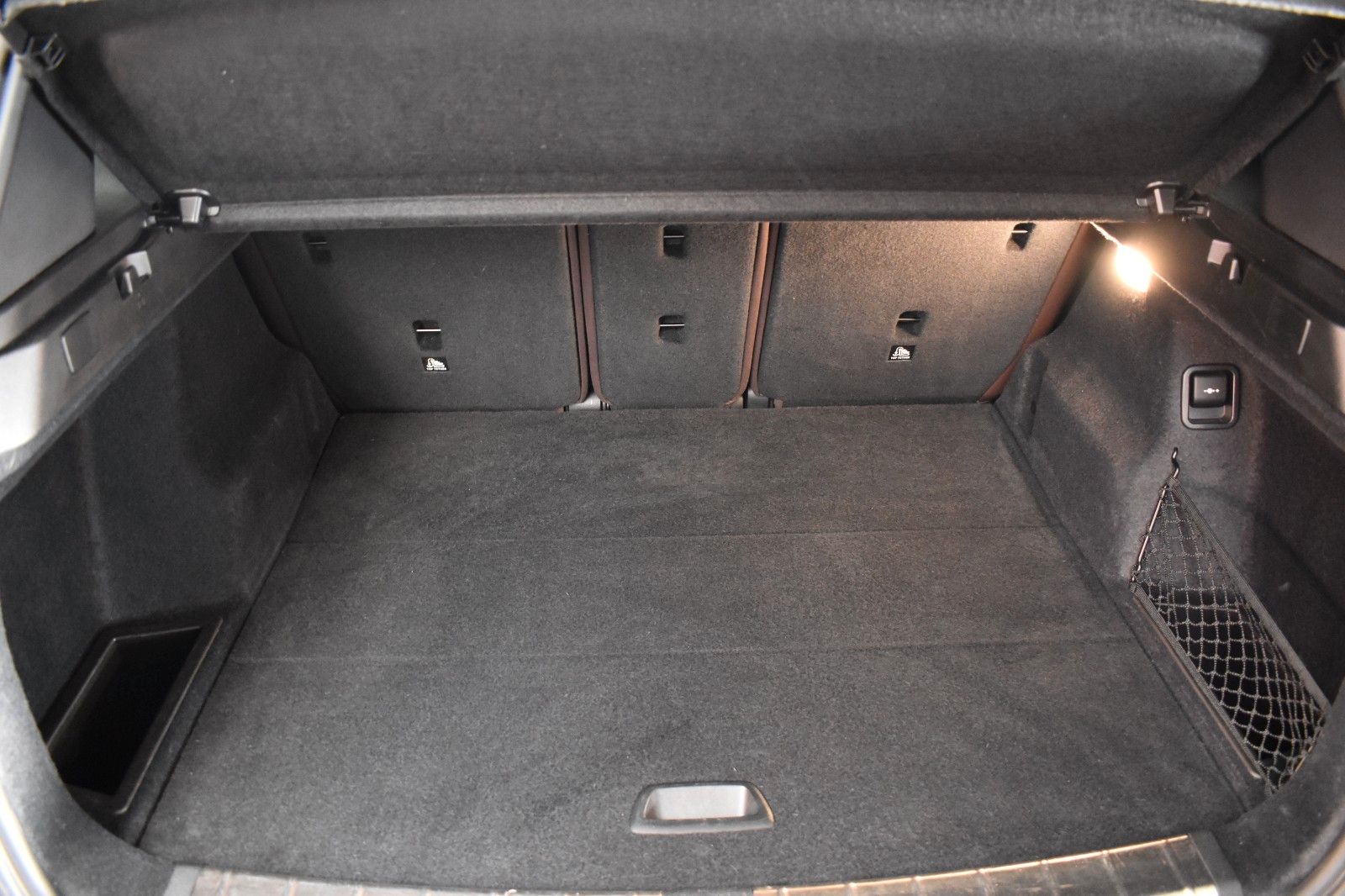 BMW X1 xDrive 25 d M SPORT - Samsaru's Car Outlet