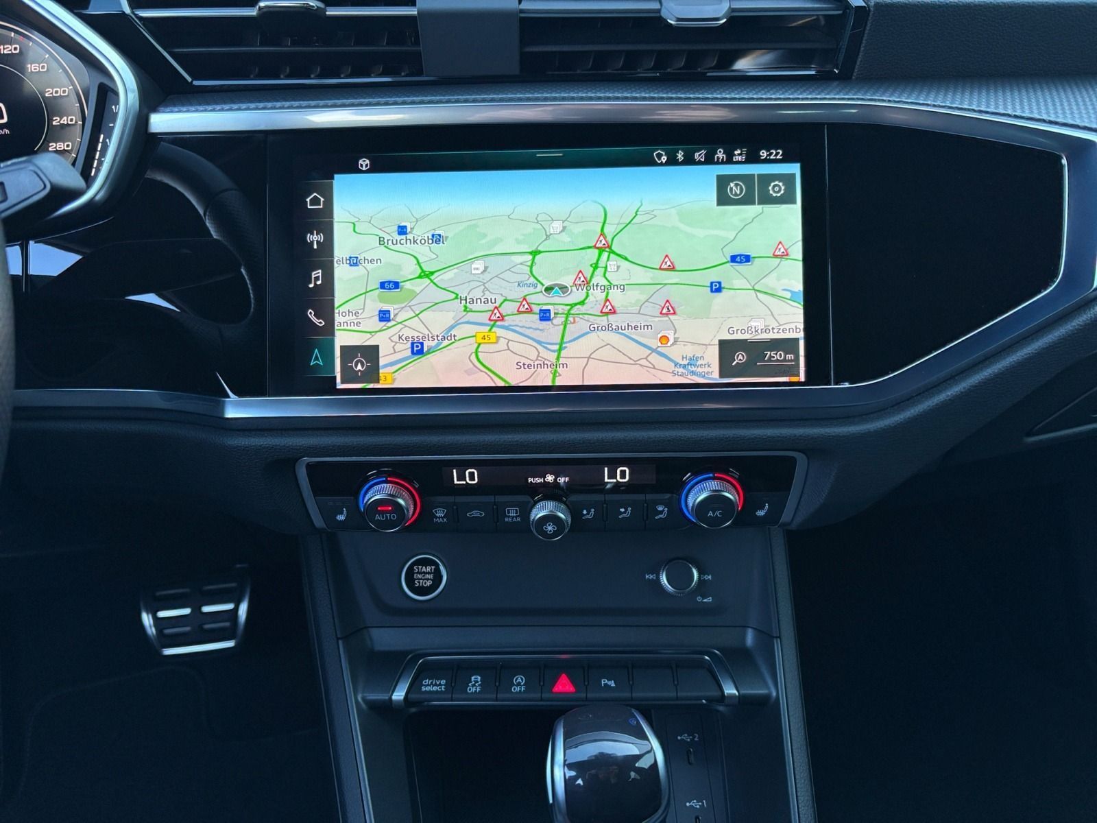 Audi Q3 Sportback 40 TFSI quattro S line - Samsaru's Car Outlet