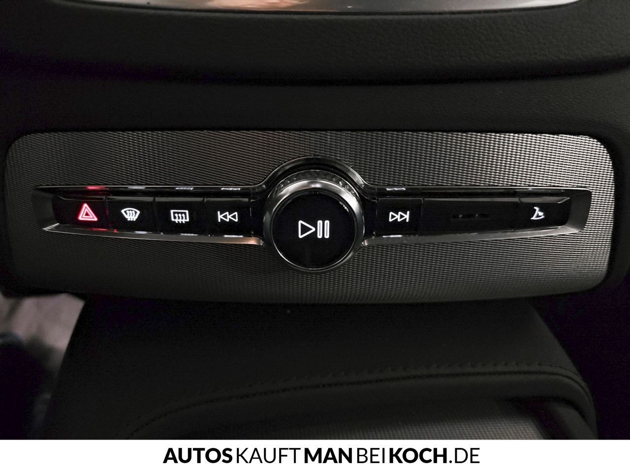 Volvo XC90 B5 AWD PlusBright STHz AHK 360 VLED MEM H&K