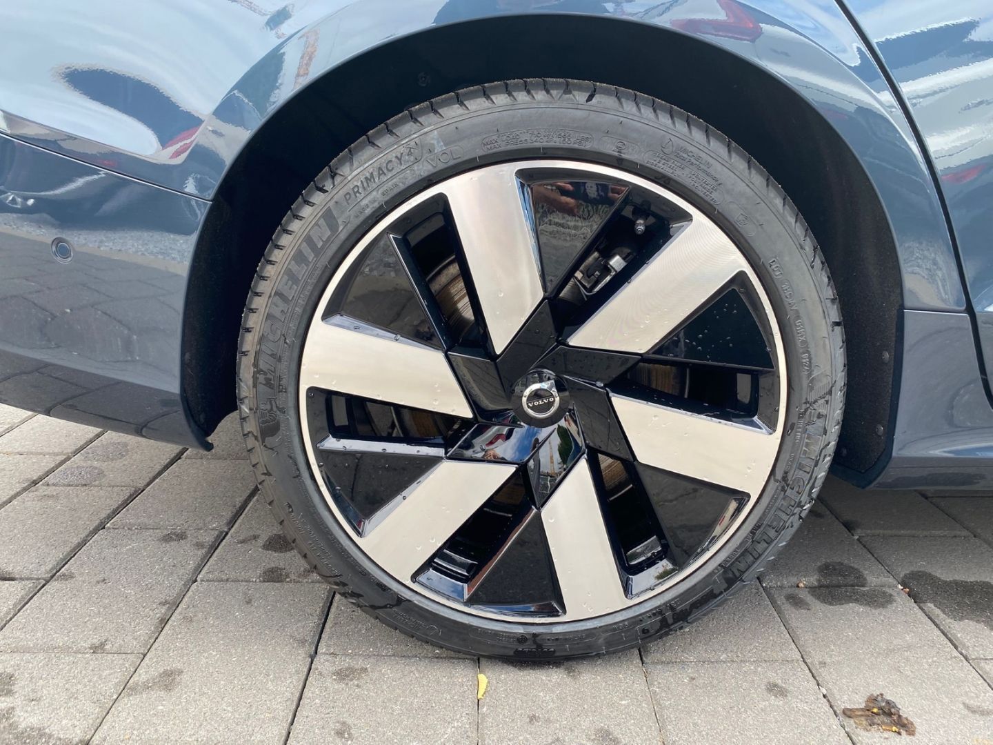 Volvo S60 T8 Ultimate Dark Plug-In Hybrid AWD 360 Bowe