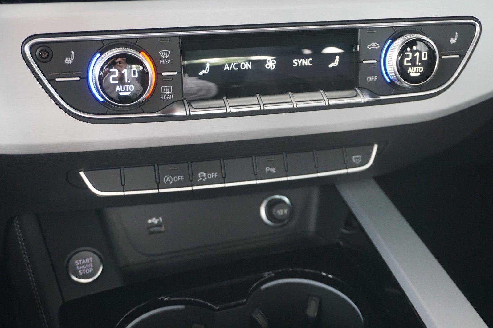 Audi A4 Avant 35 TDI S tronic S line - Samsaru's Car Outlet