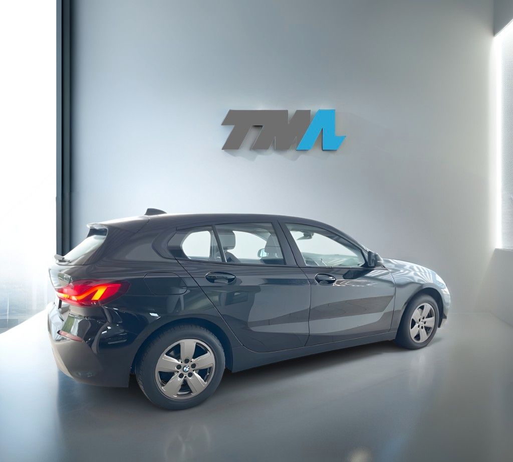 BMW 118i Aut. - Samsaru's Car Outlet