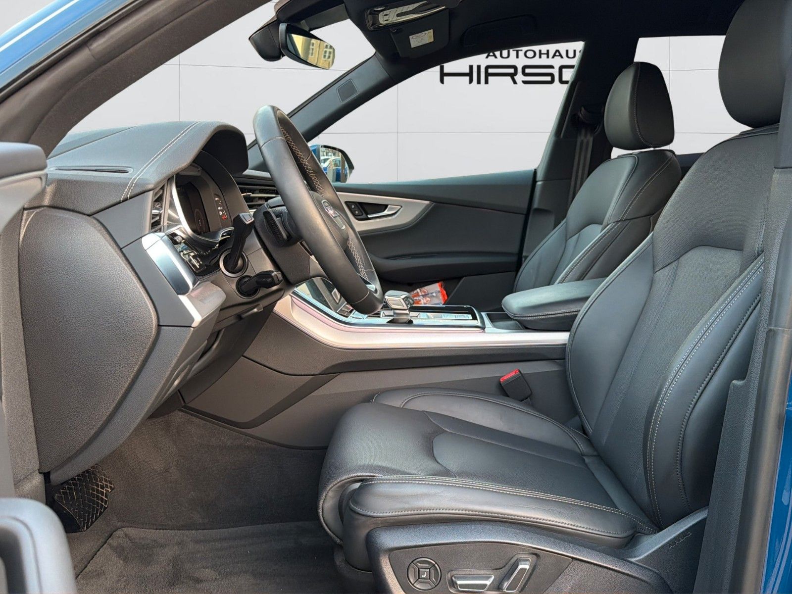 Audi Q8 50 TDI quattro S line 21"  Valcona B&O Laser