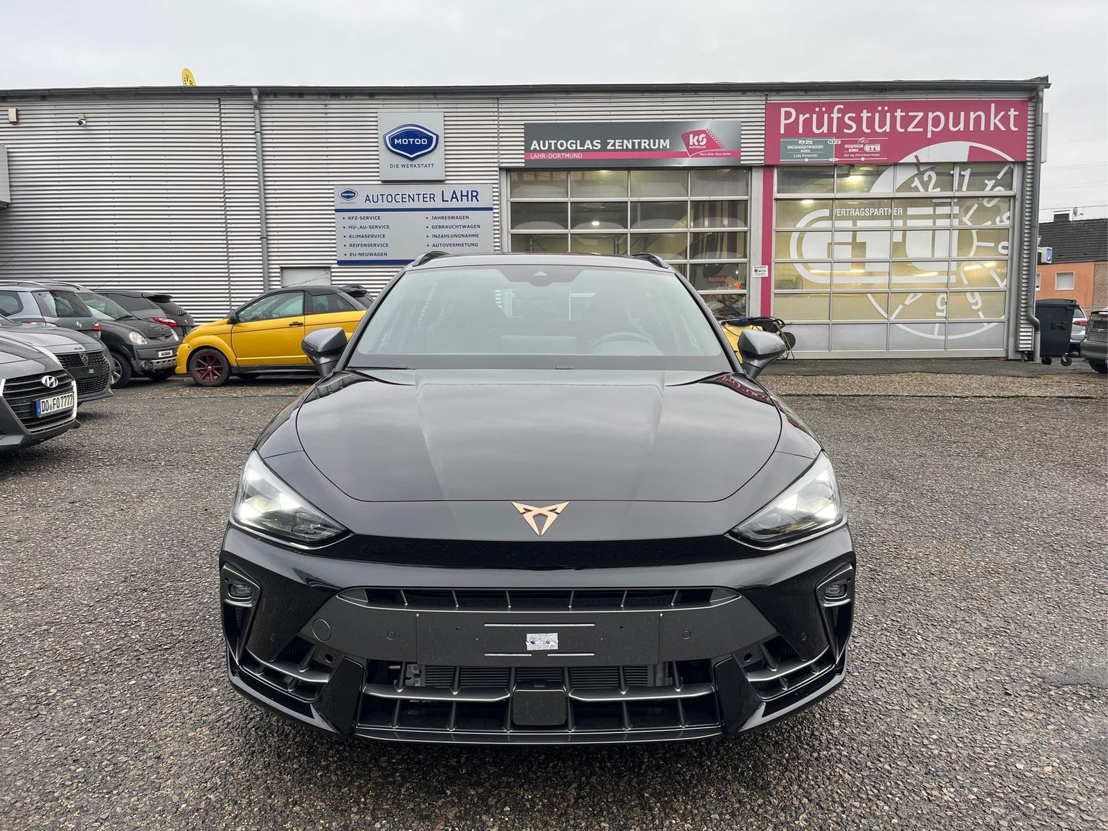 Cupra Leon Sportstourer 2.0 TSI VZ 4Drive - Samsaru's Car Outlet
