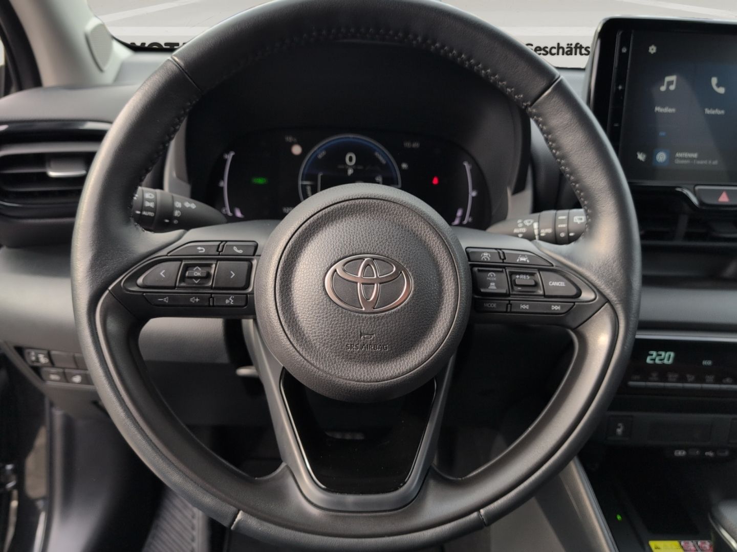 Toyota Yaris Hybrid Team Deutschland 1.5 Dual-VVT-iE LE