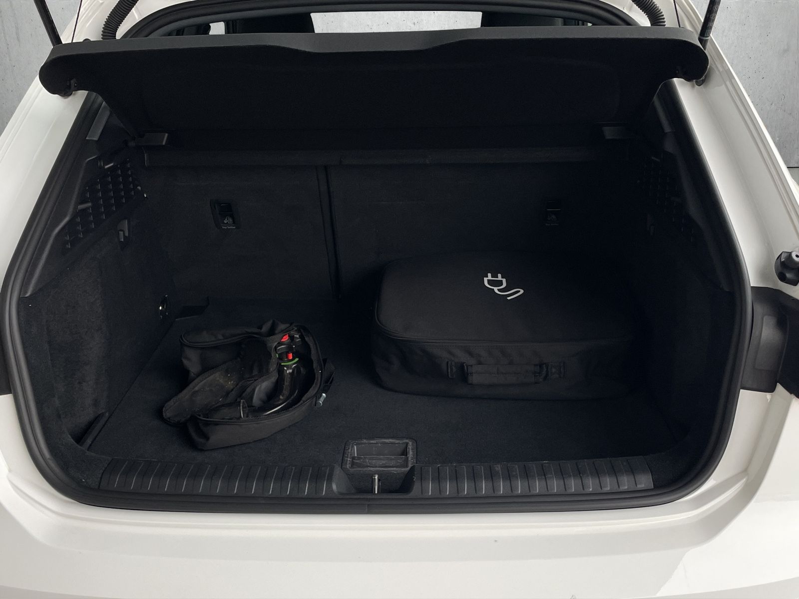 Audi A3 40 TFSI e*AHK*KEYLESS*VIRTUAL*ACC*AHK*150 KW*