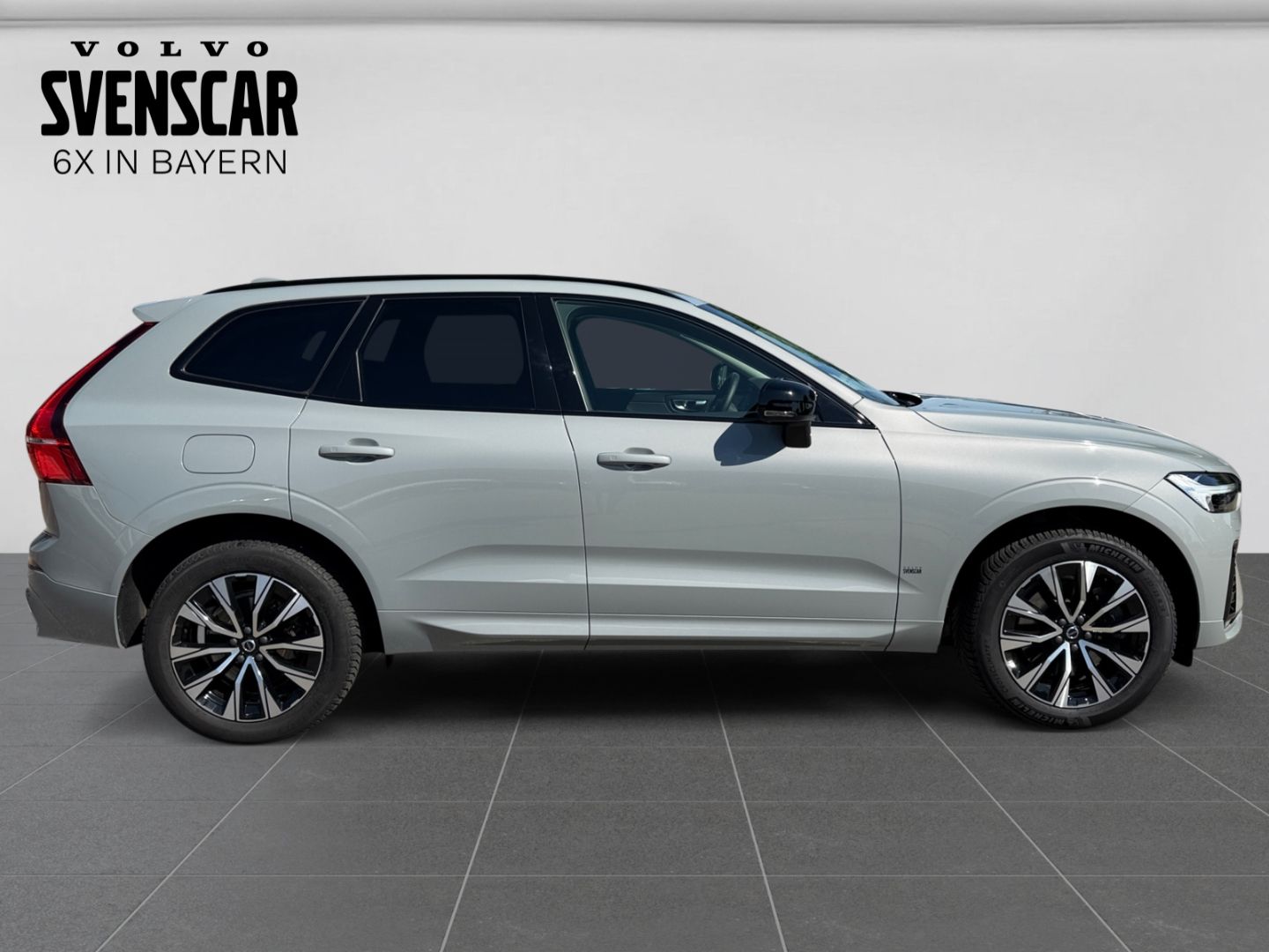 Volvo XC60 B4 Plus Dark Harman Kardon Memory Kurvenlic