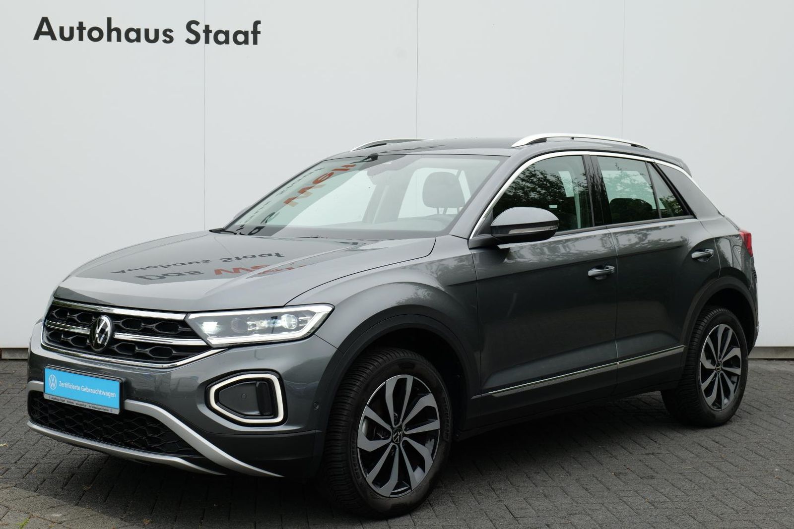 Volkswagen T-ROC Style 1.5 TSI - Samsaru's Car Outlet