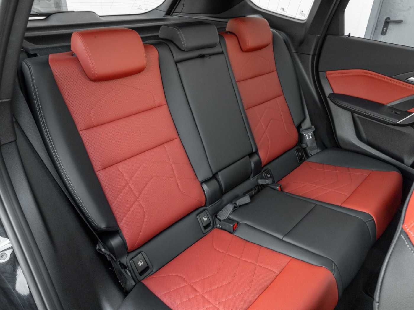 BMW iX1 xDrive30 M Sport - Samsaru's Car Outlet
