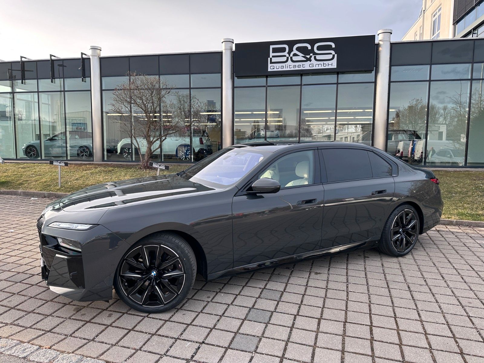 BMW 740 d xDrive M Sport GranLusso,B&W,FondEnt,AutoT