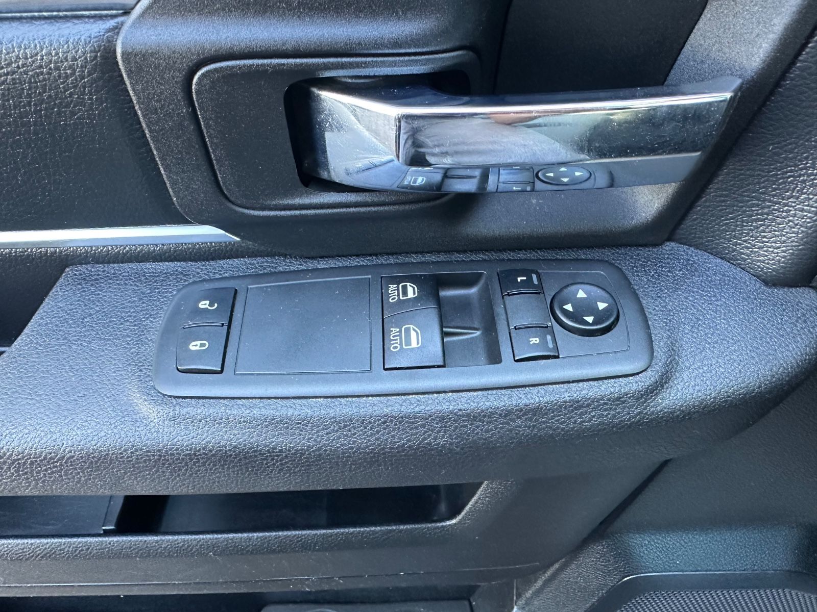 Dodge RAM 1500 DS Reg.Cab Tradesman 5.7L