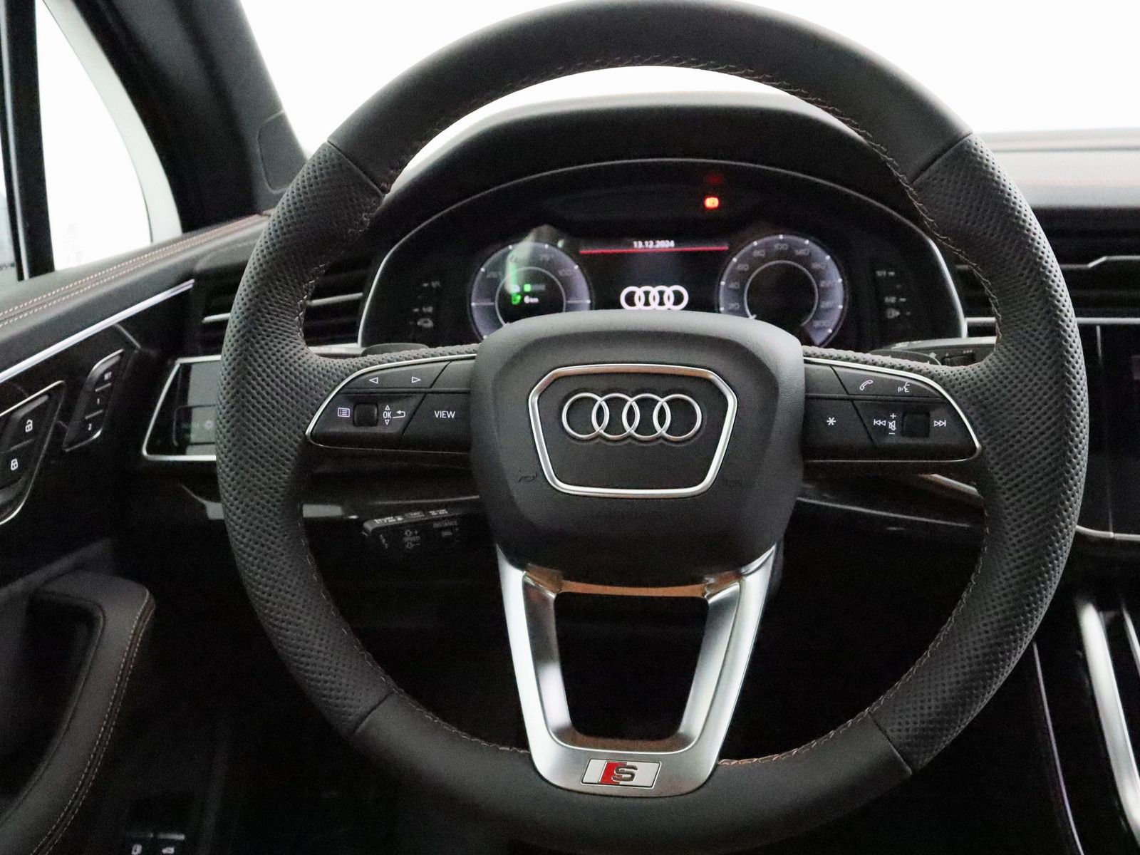 Audi Q7 60 TFSI e quattro S line AHK 360° PANO B&O