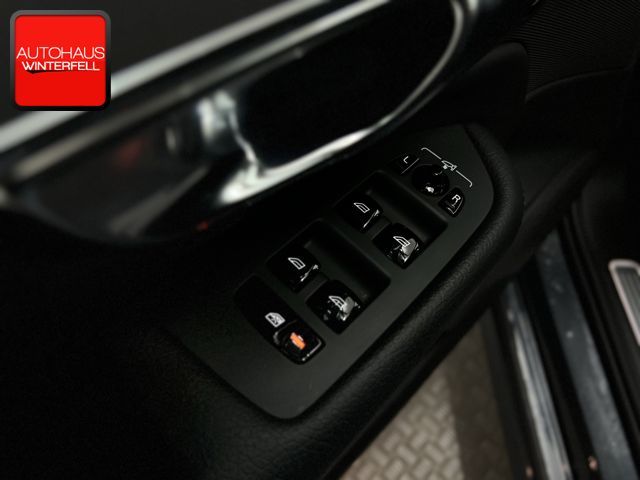 Volvo XC90 B5 AWD 7SITZ+PANO+AHK+360+HUD+H/K+STANDHZG+