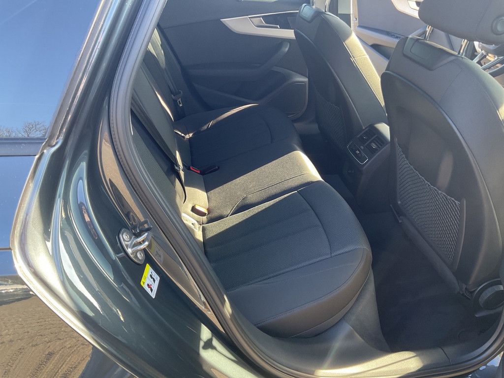 Audi A4 Avant 35 TDI - Samsaru's Car Outlet