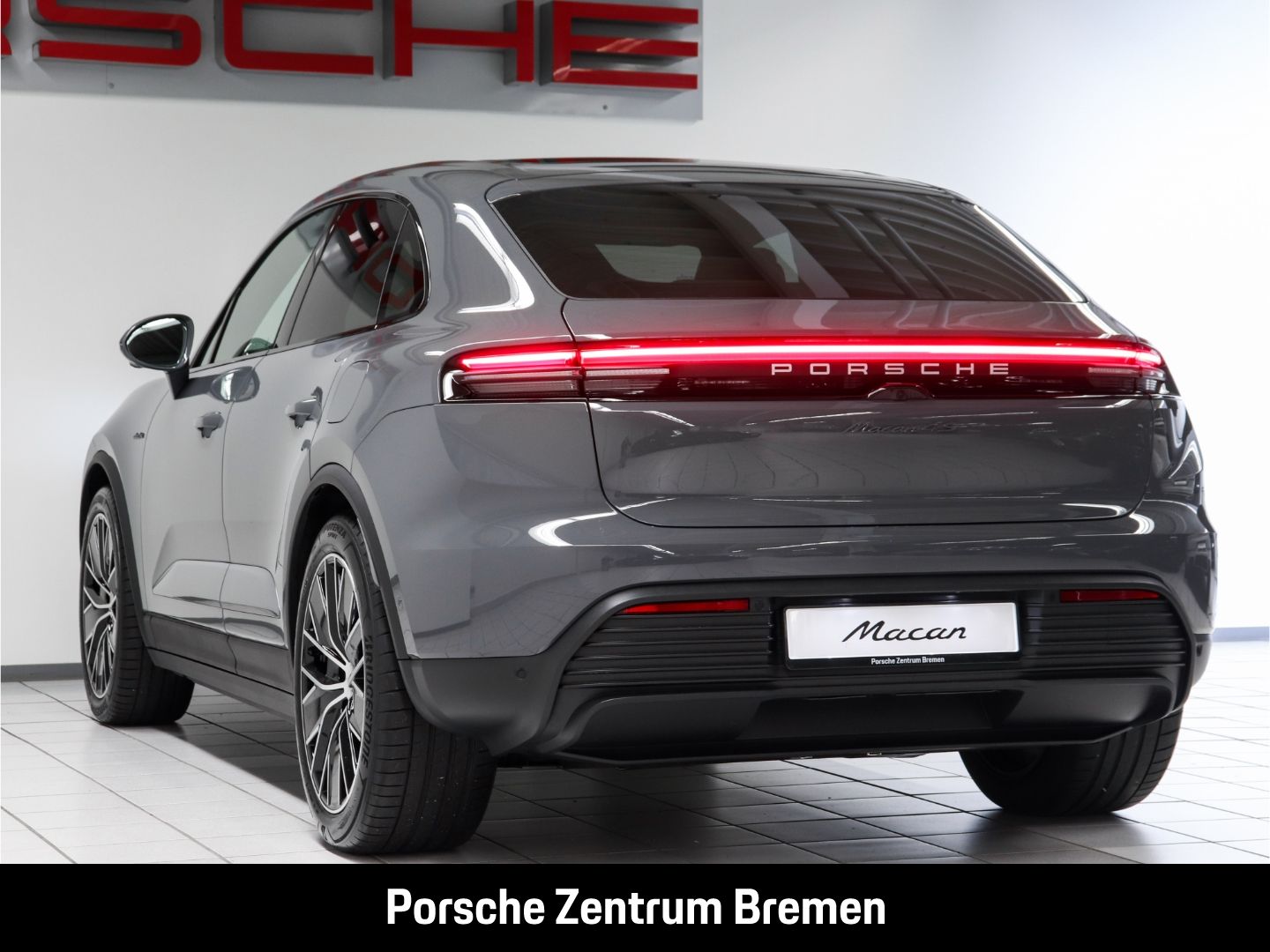 Porsche Macan 4S - Samsaru's Car Outlet