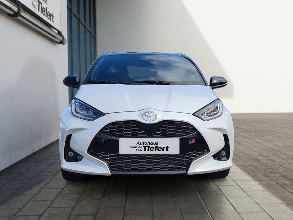 Toyota Yaris Hybrid 130PS 1.5 GR SPORT