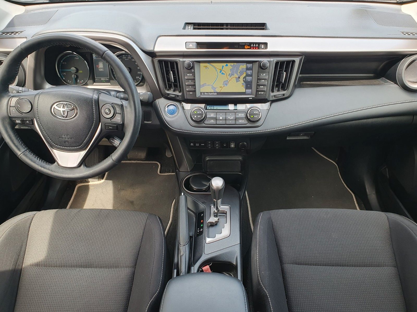 Toyota RAV 4 Team - Samsaru's Car Outlet