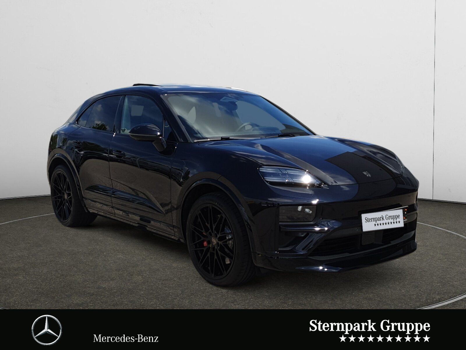 Porsche Macan Turbo Electric - Samsaru's Car Outlet