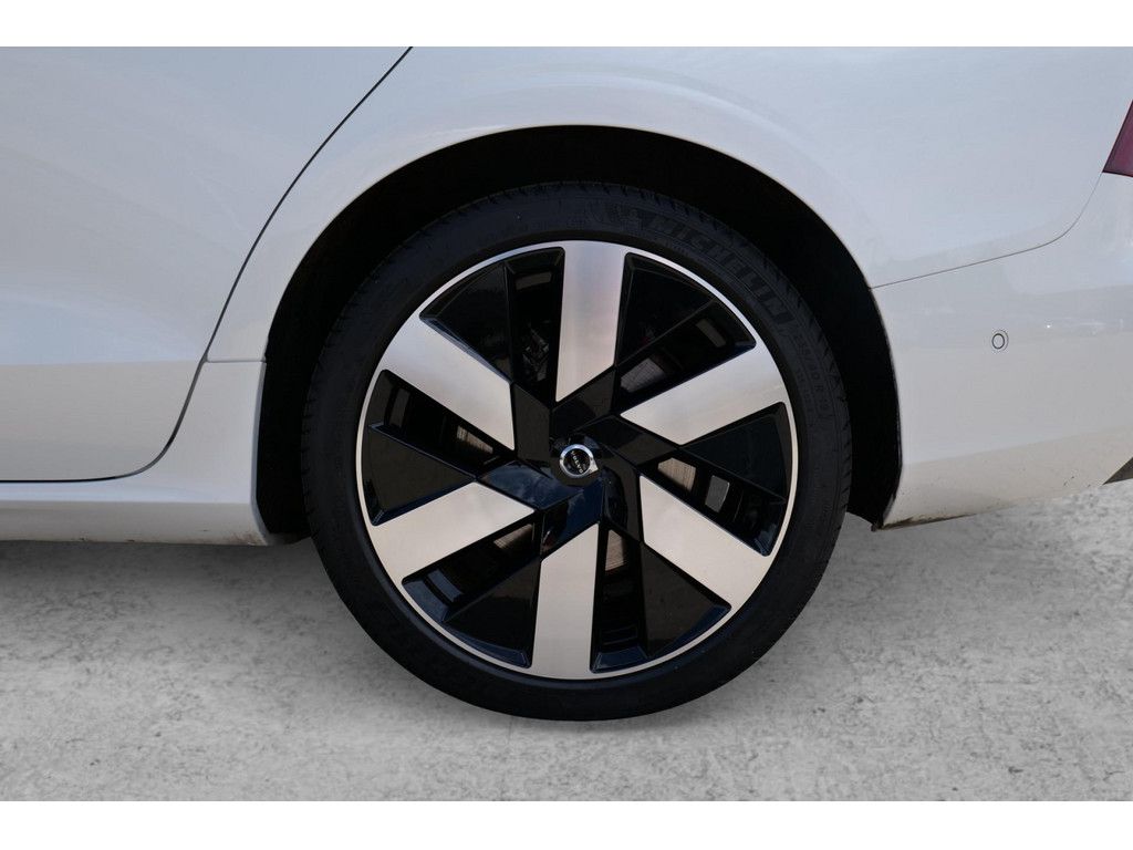 Volvo S60 Lim. T8 AWD Ultimate Dark Recharge Plug-In H