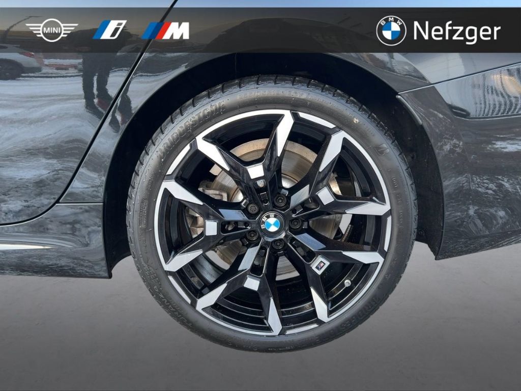 BMW 330 d xDrive Touring M Sport HUD HiFi ACC 360° P
